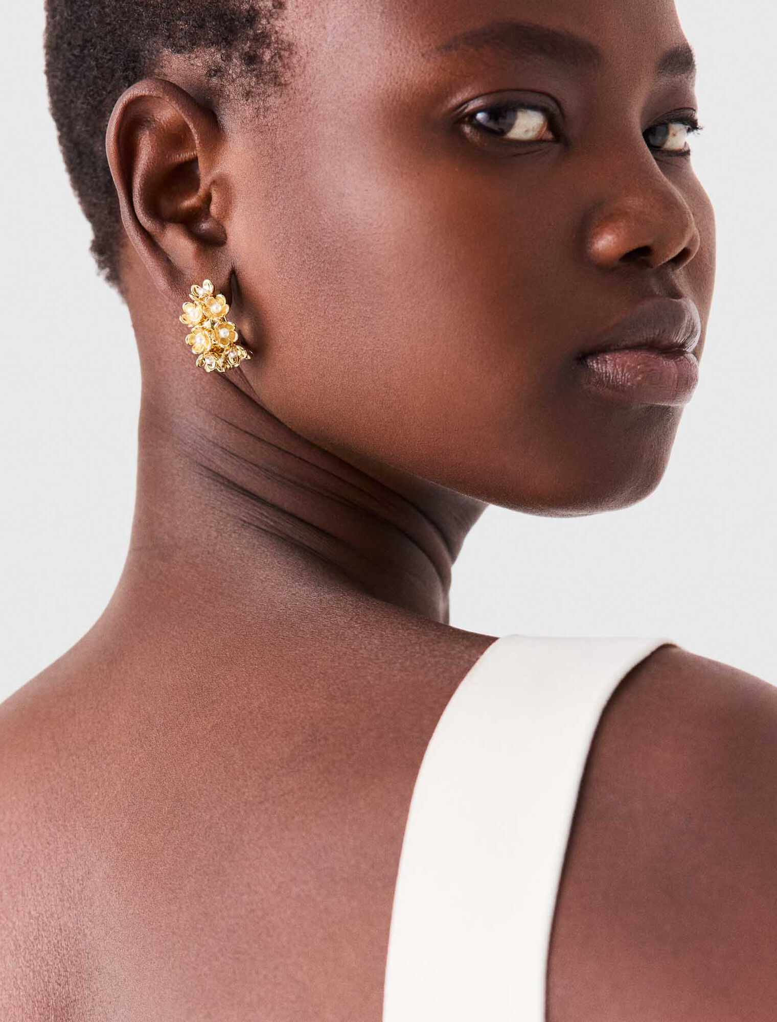 Rhinestone flower hoop earrings