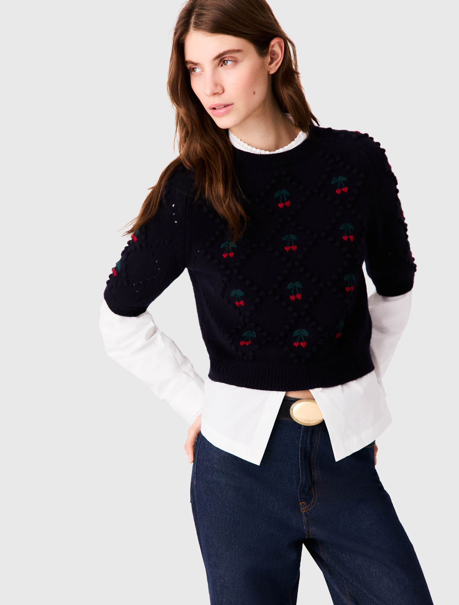 Jumper with embroidered cherries