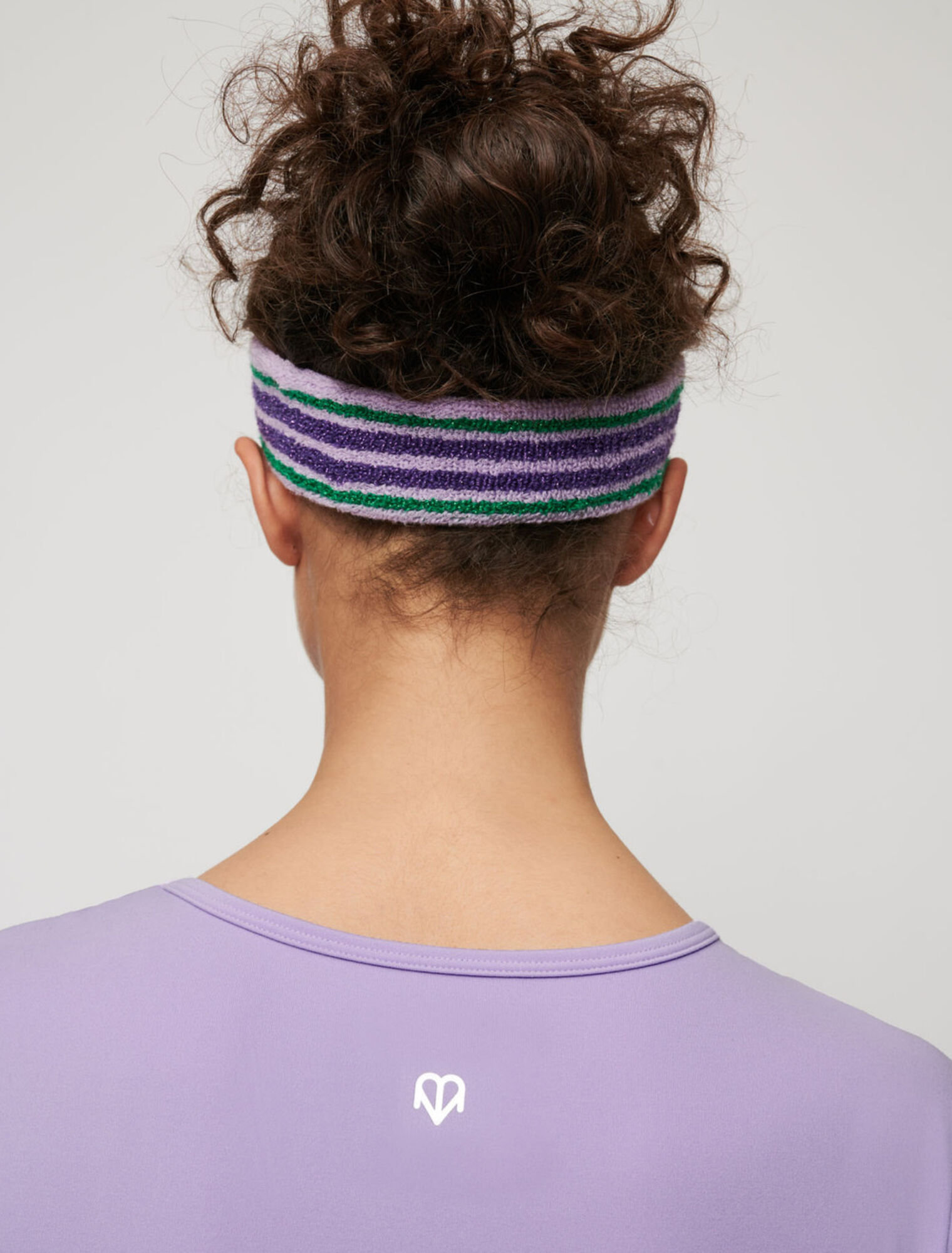 Body-hugging sports top