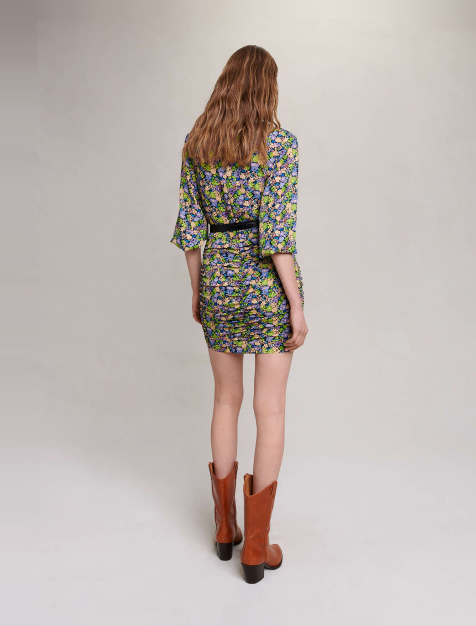 Short dress with floral print