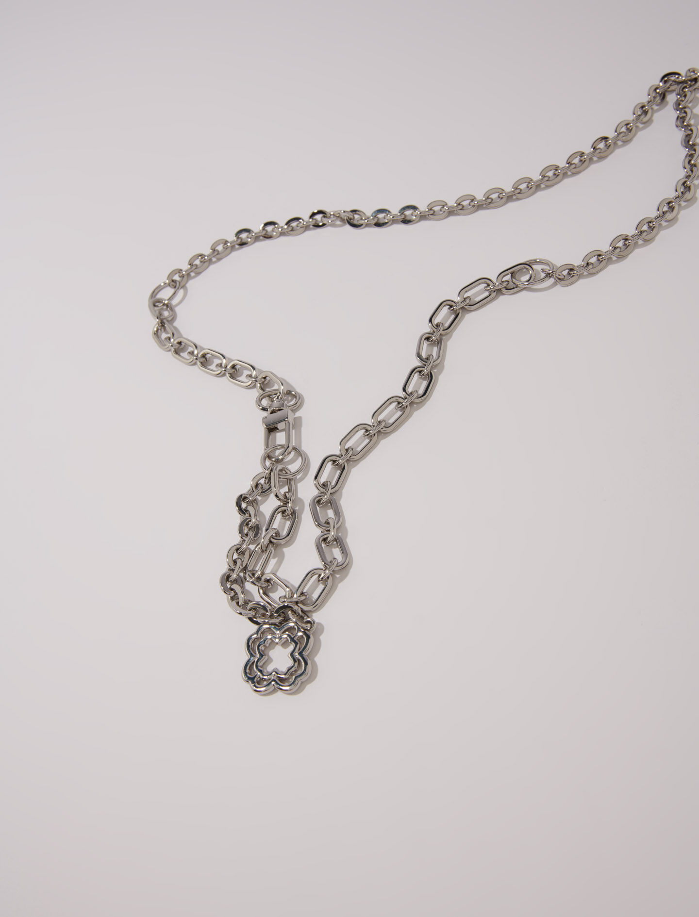 Clover logo chain belt Black / Gray for Women | Maje