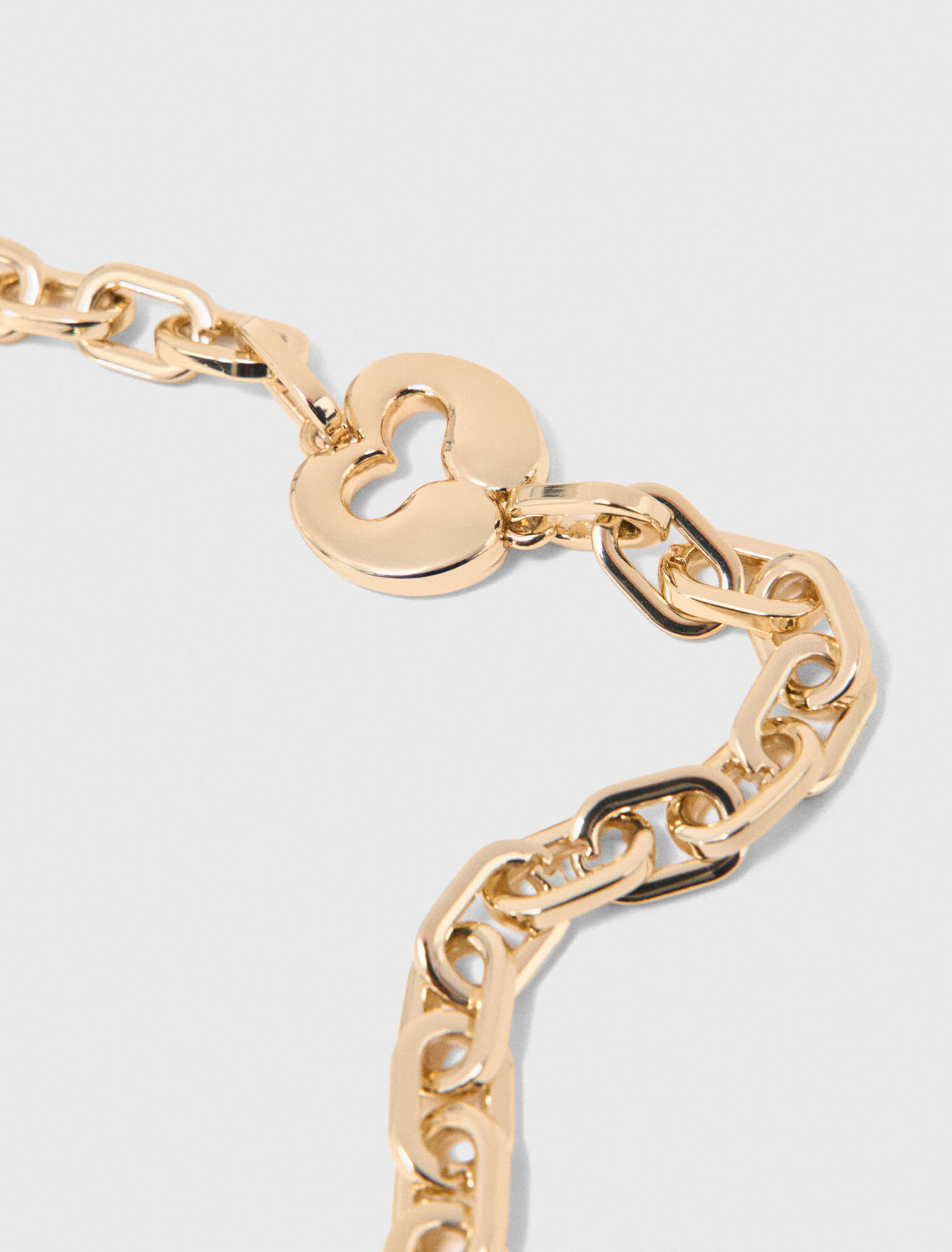Short metal chain shoulder strap