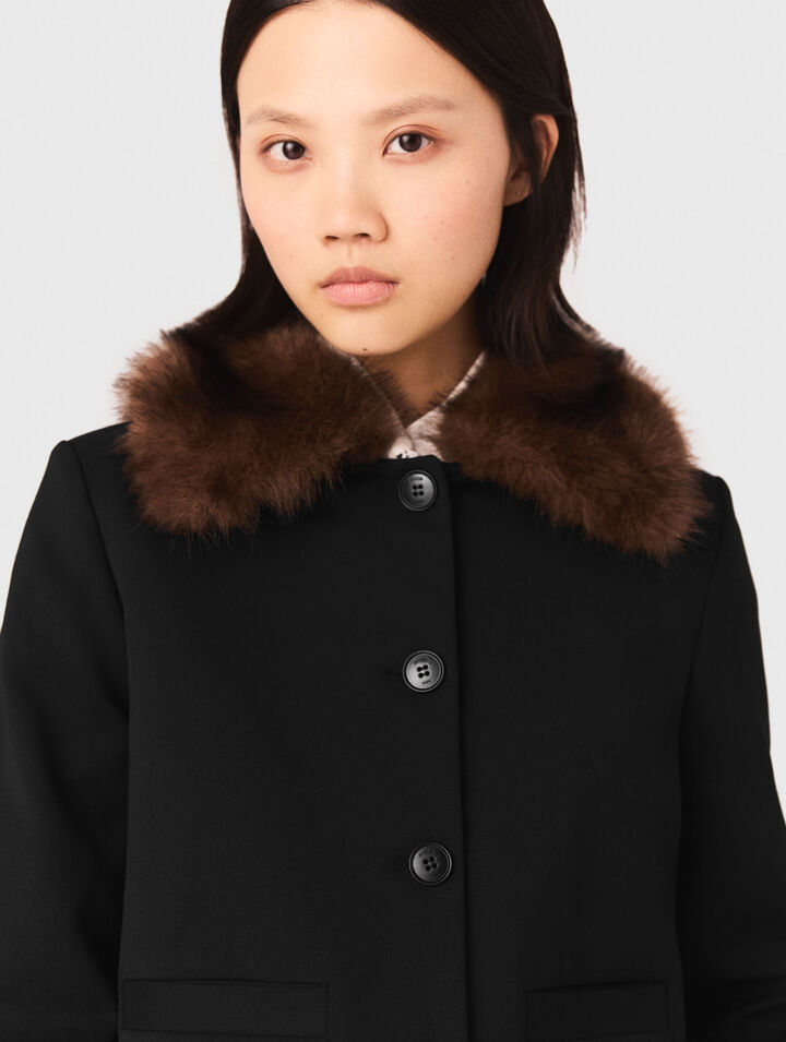 Short jacket with removable collar