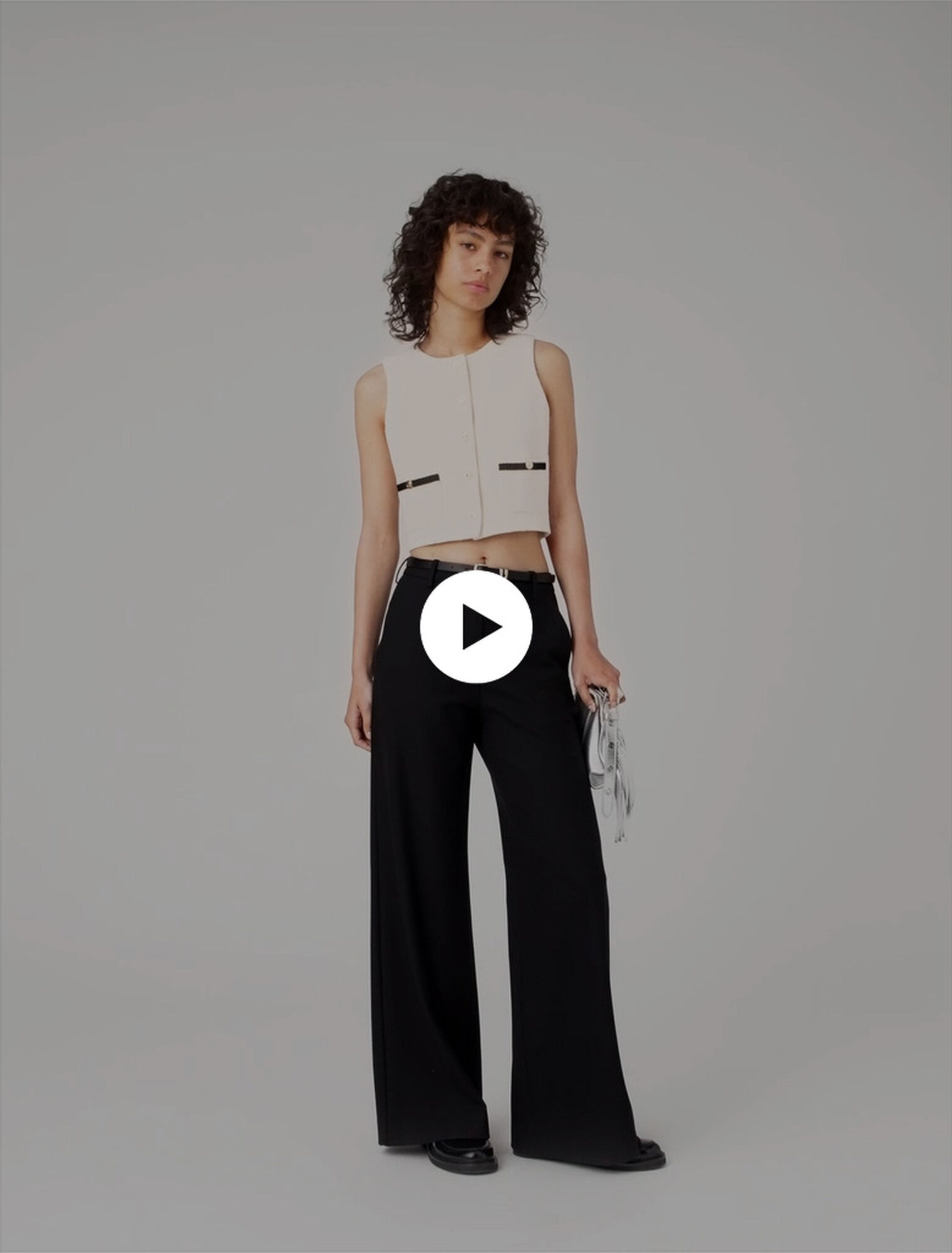 Sleeveless tweed lurex top
