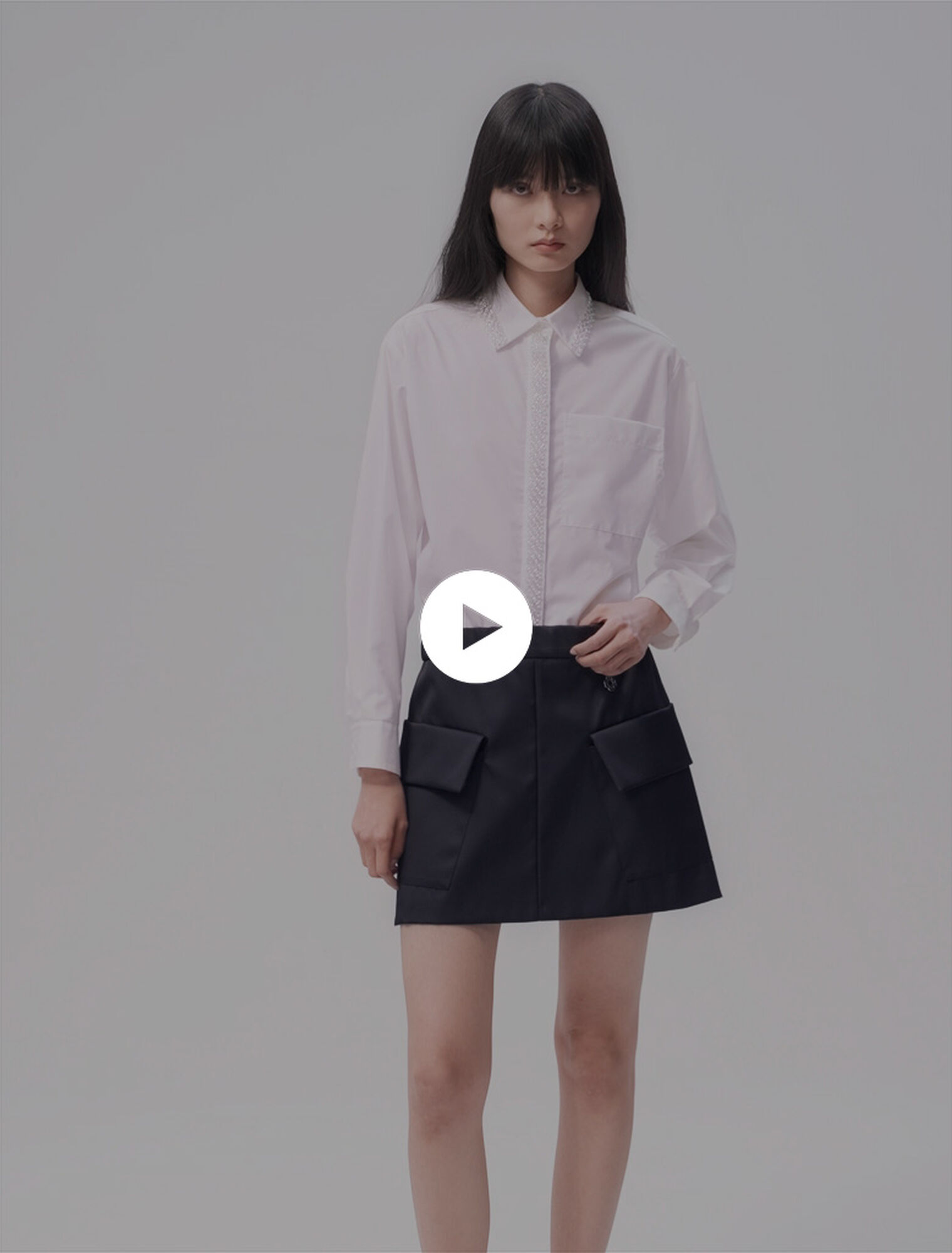 Short satin skirt