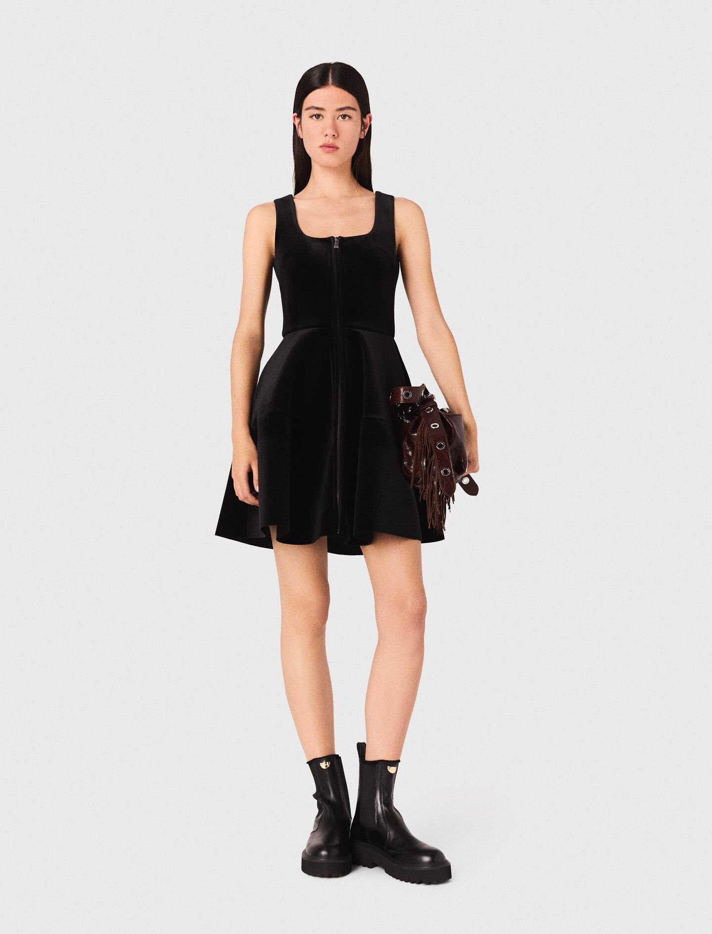 新品未使用ウノアVelour-Little black dressサイズM Short velvet skater dress Black / Gray for Women | Maje