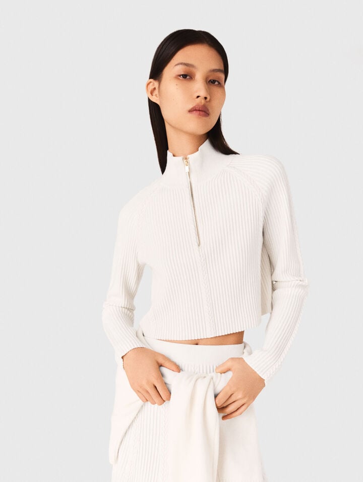 High-neck jumper