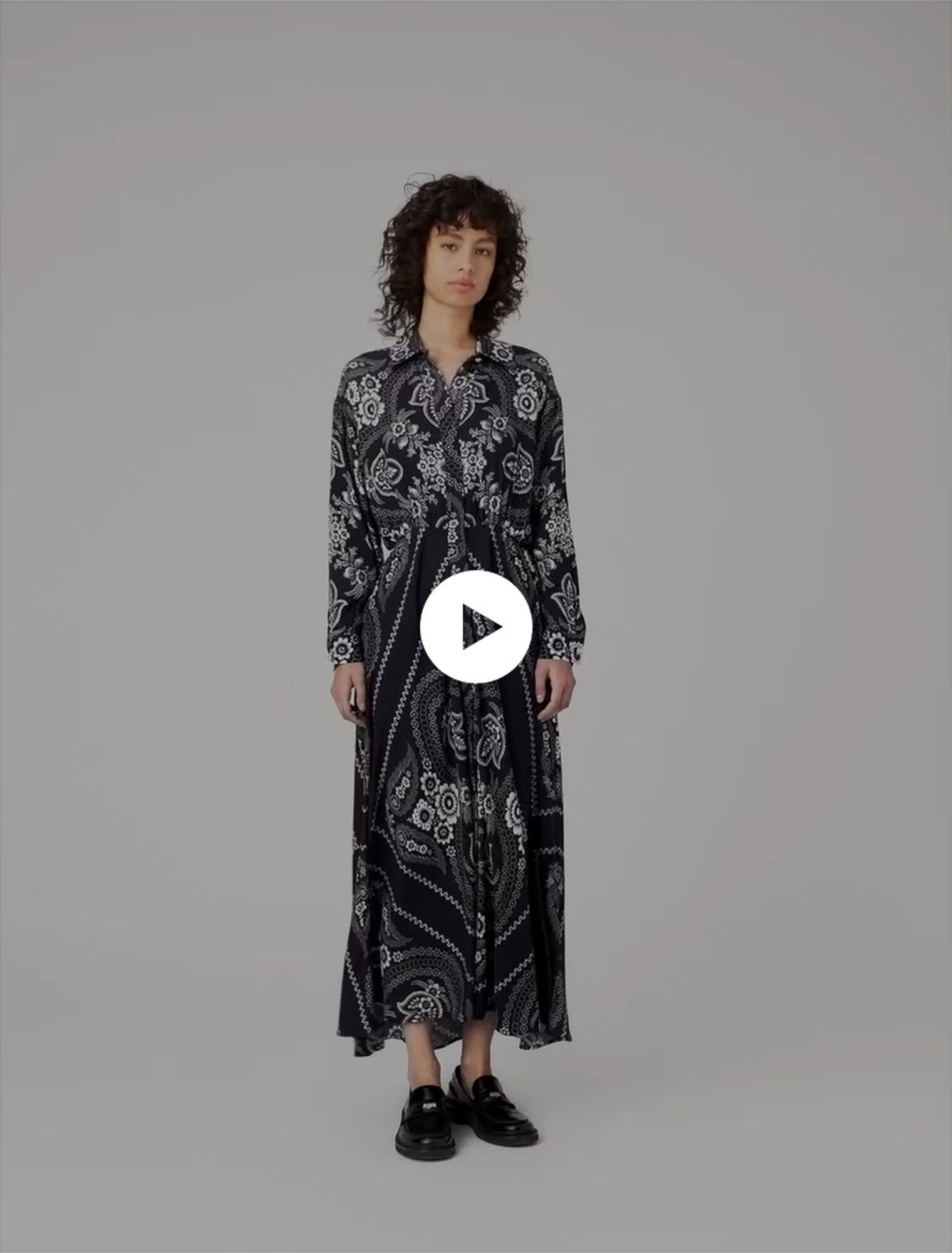 Patterned flowing maxi dress