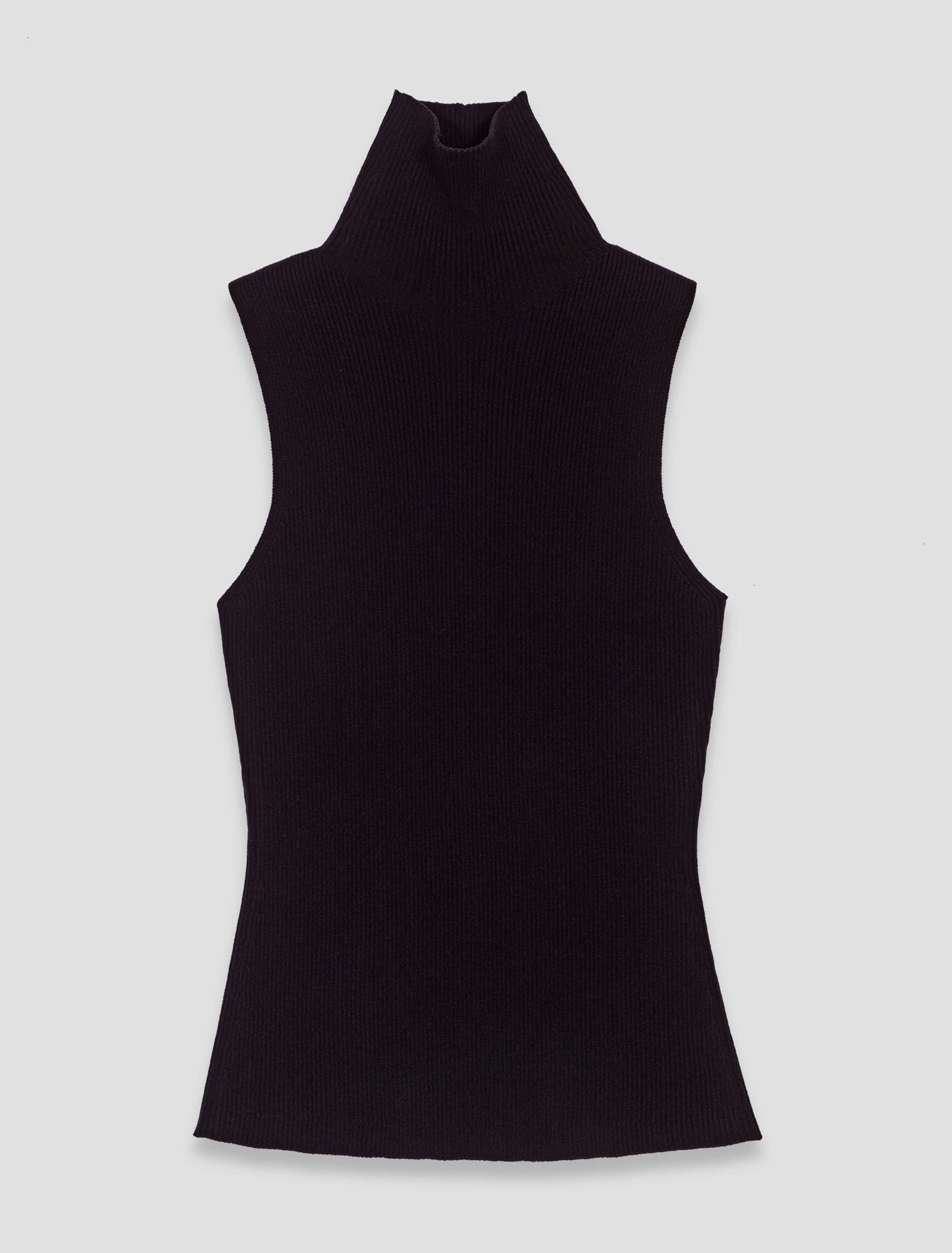 Sleeveless knit top