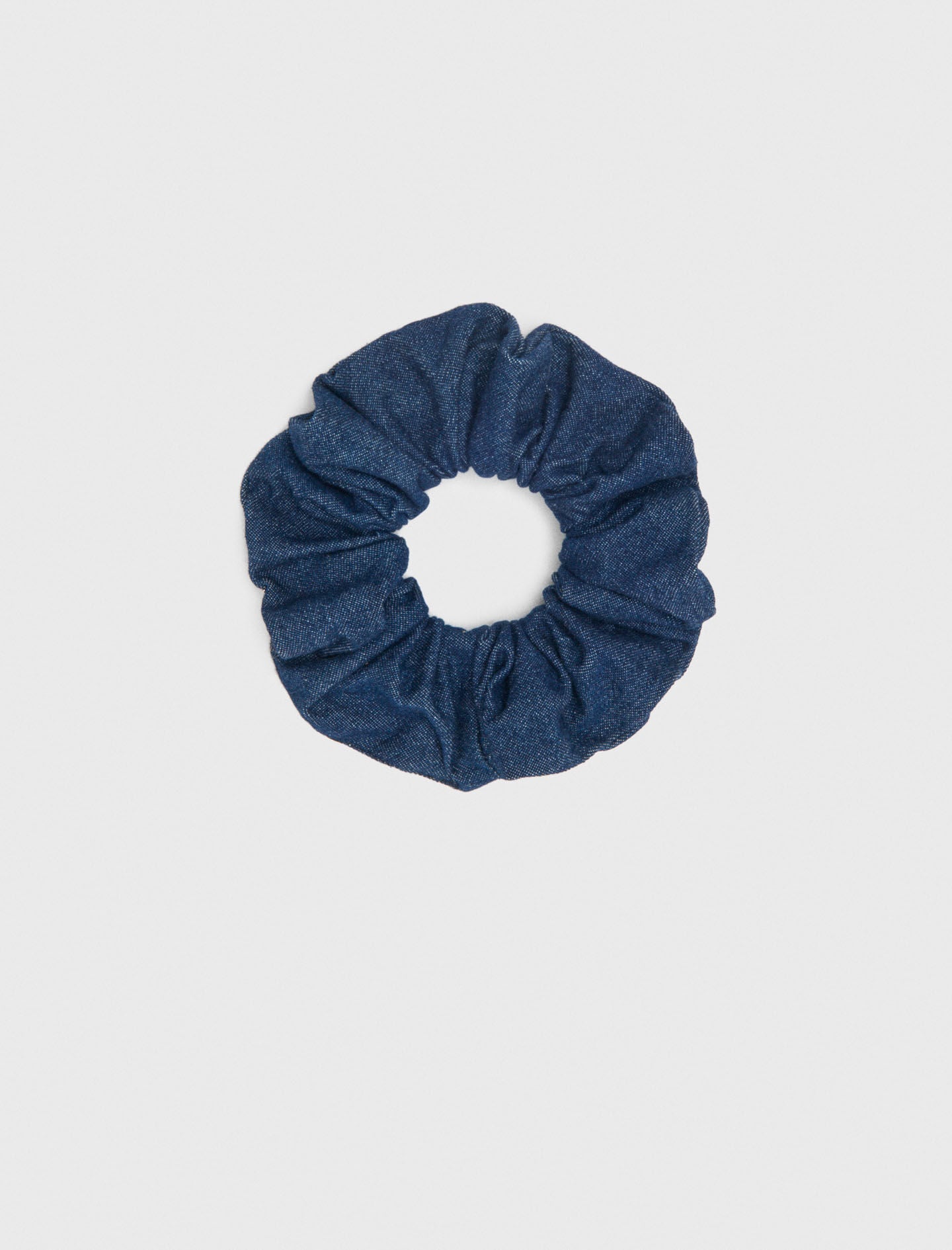Denim scrunchie 8