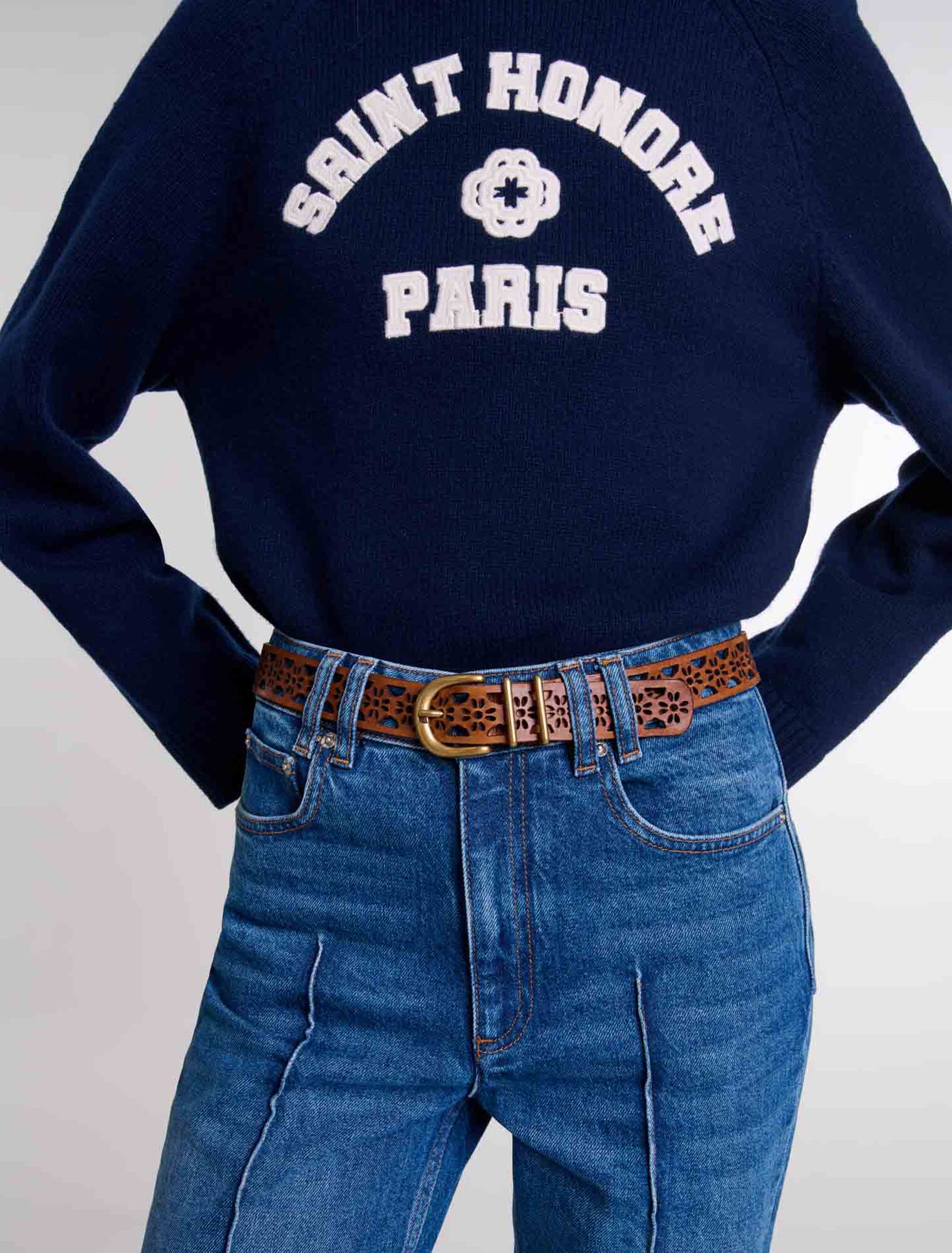 Leather belt with flower detail