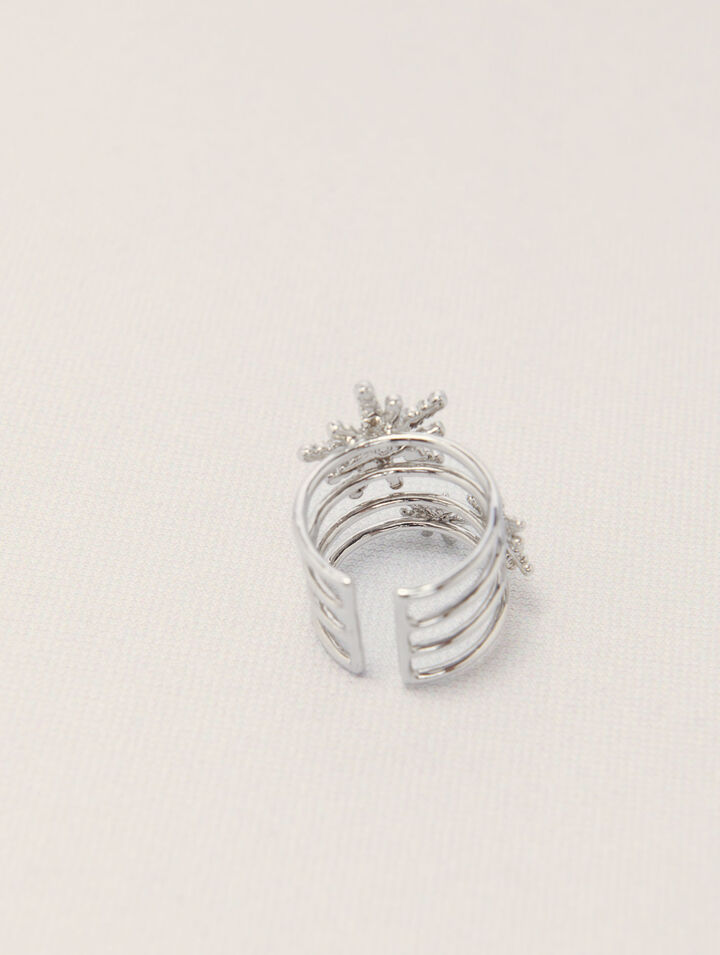 Rhinestone star ring