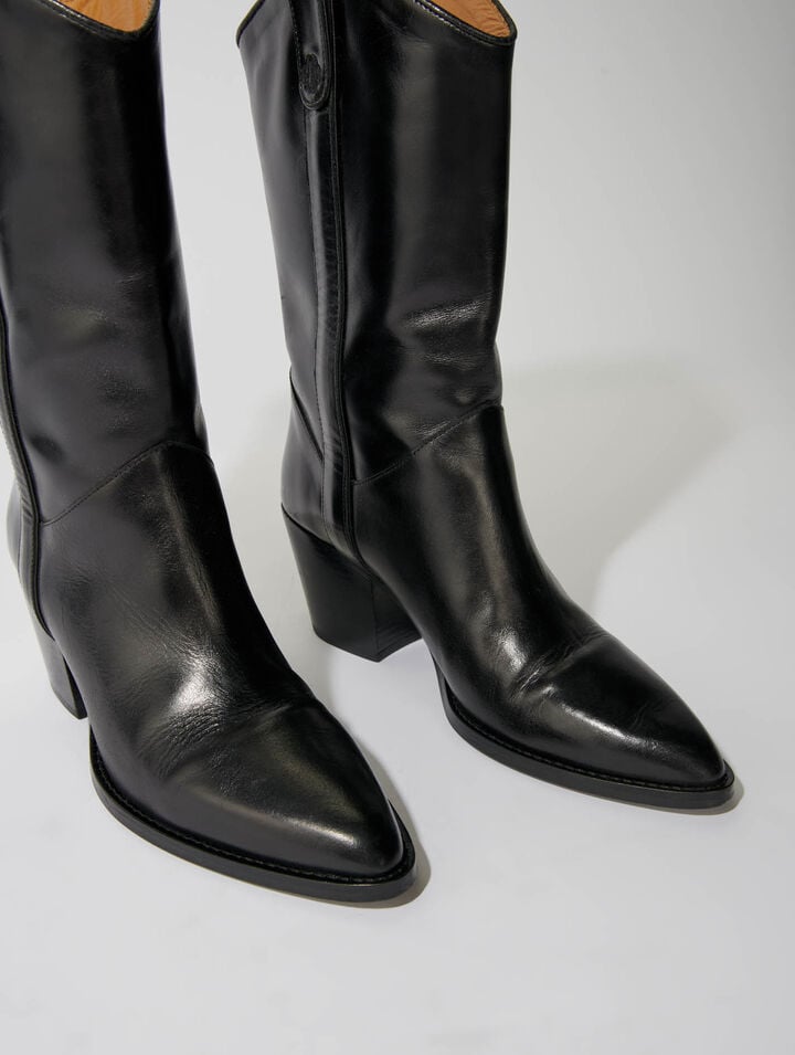 Heeled leather boots