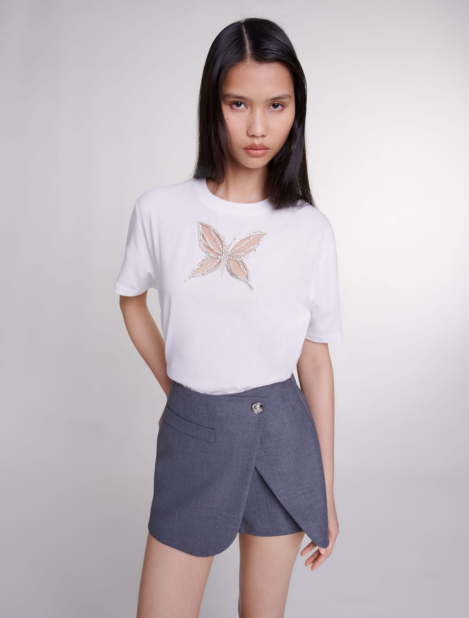 Short wraparound skirt