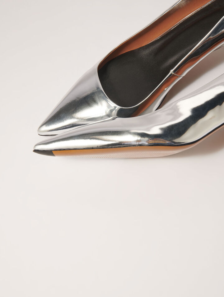 Pointed mirrored leather pumps