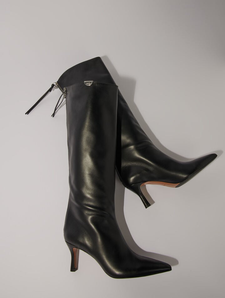 Pointed-toe leather boots