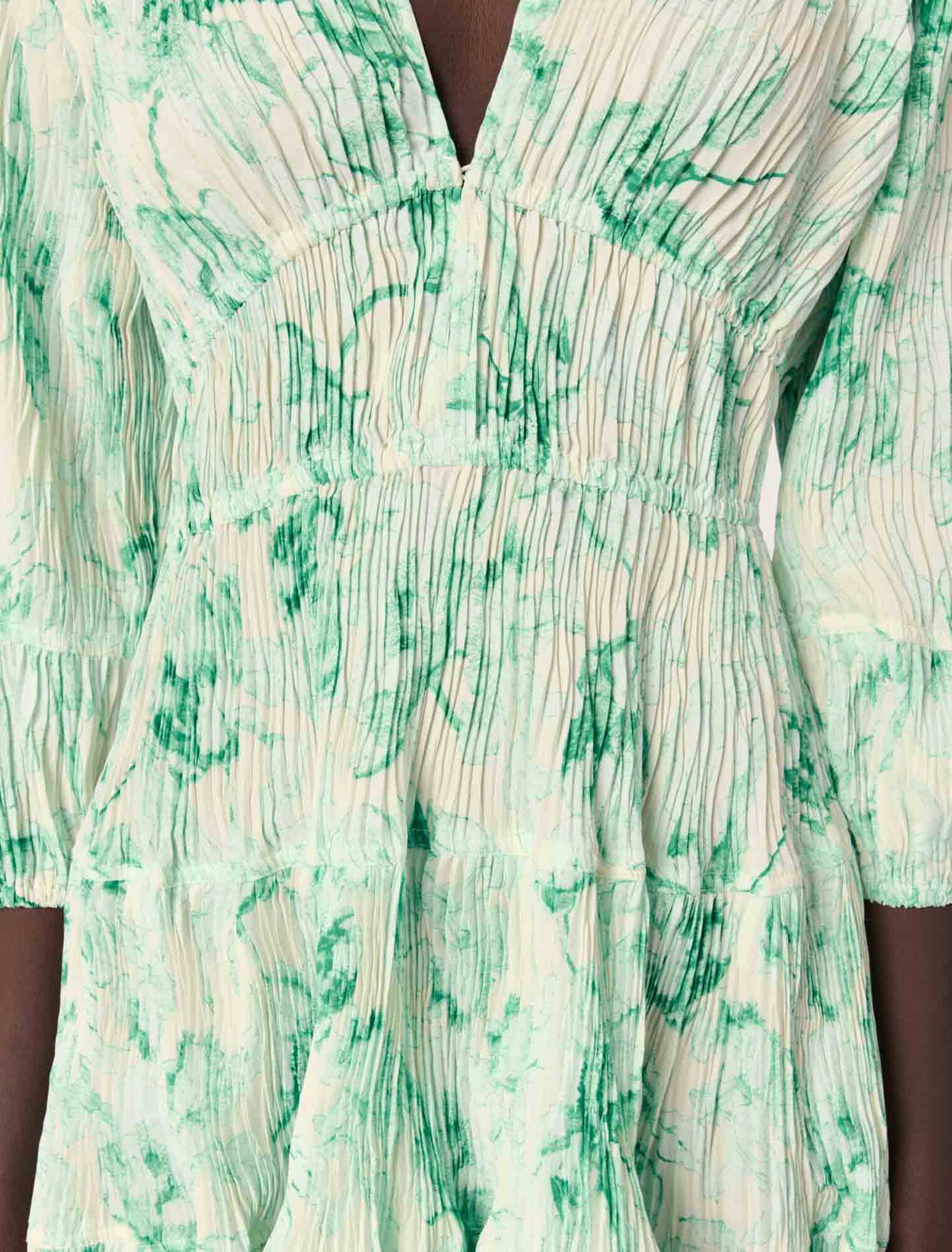Patterned pleated short dress