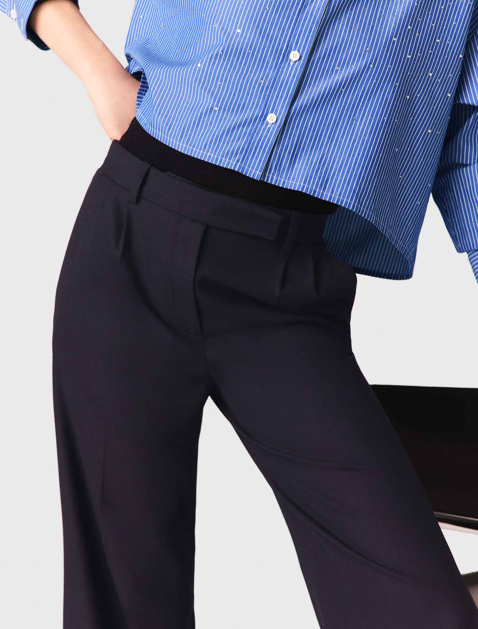 Wide-leg suit trousers