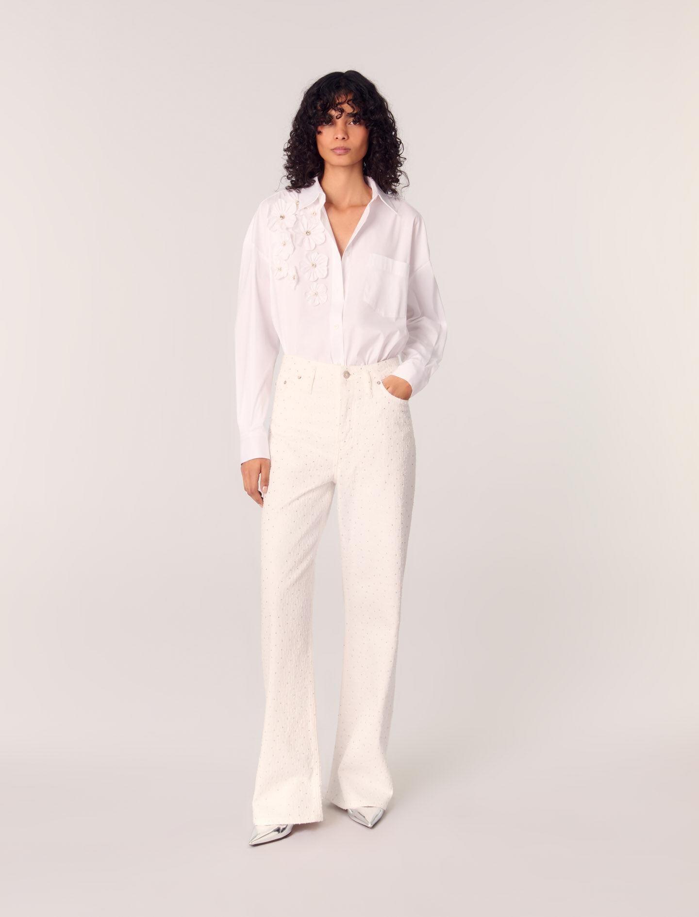 Long shirt with embroidered flowers - Short sleeves | Maje