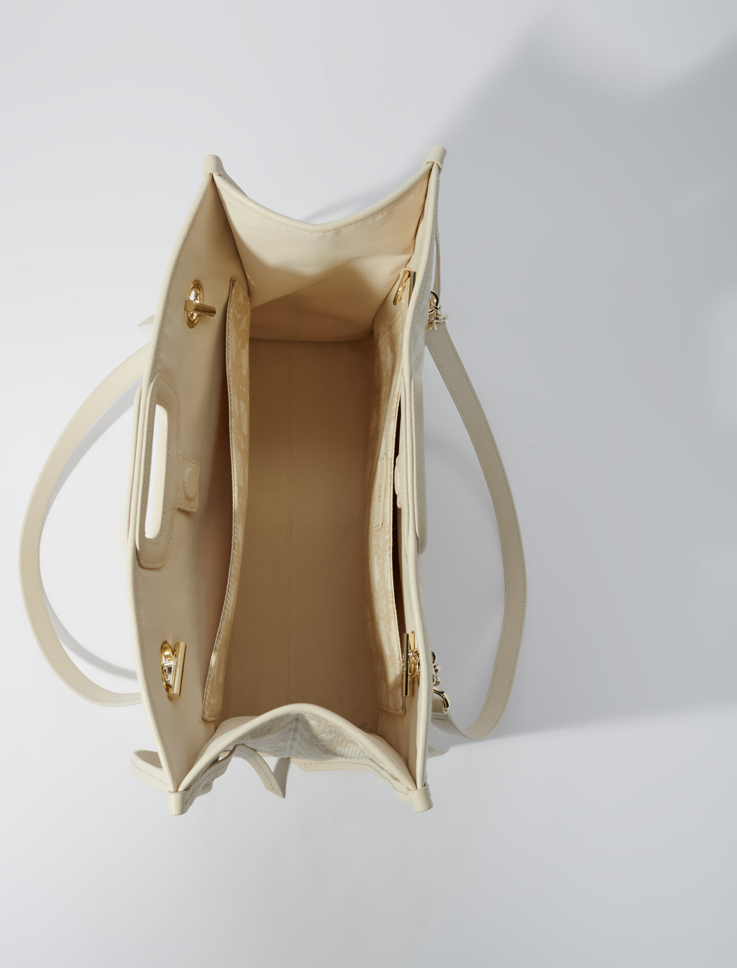 訳あり超特価の通販 print Clover canvas bag shopping トップス