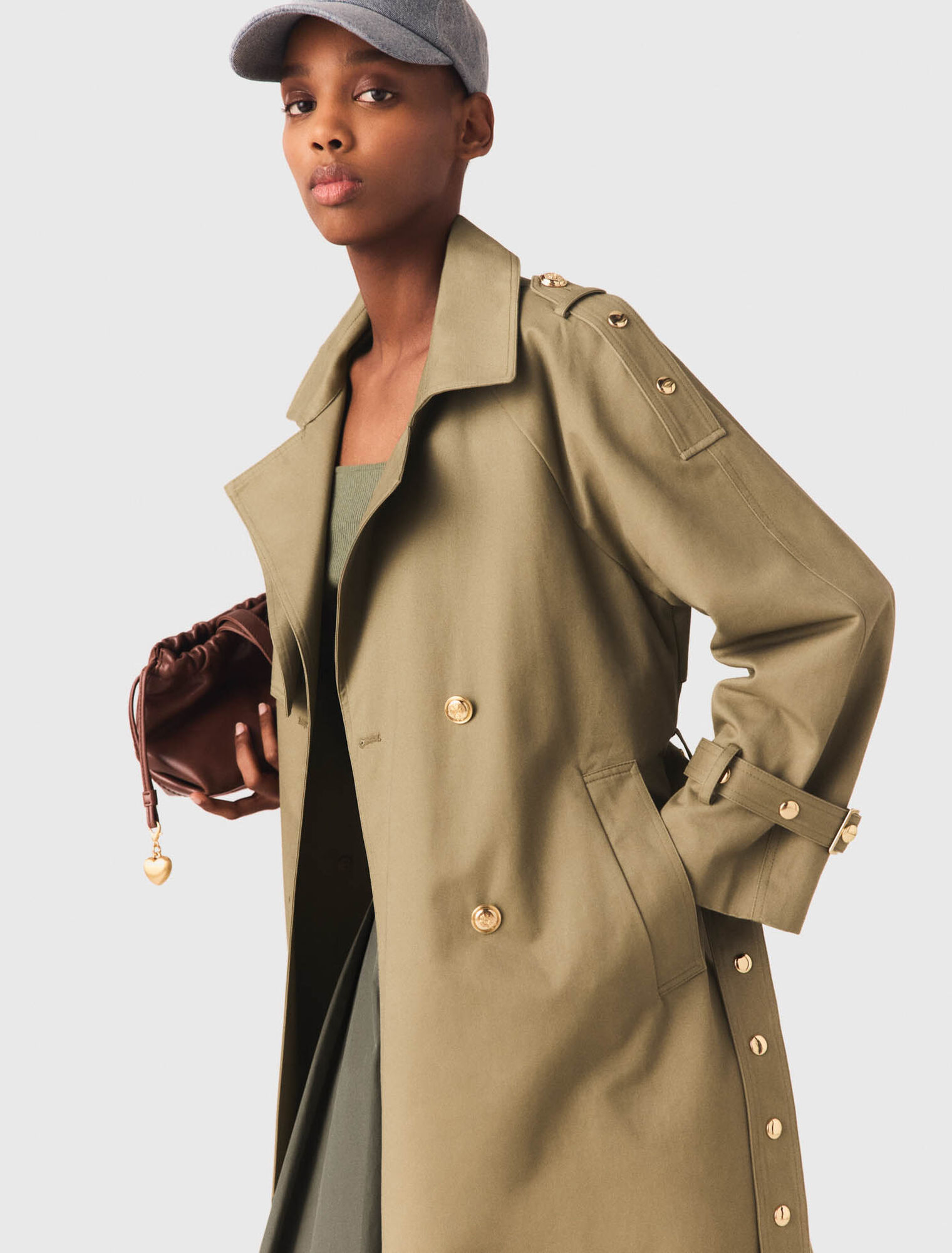 Removable collar stud trench coat