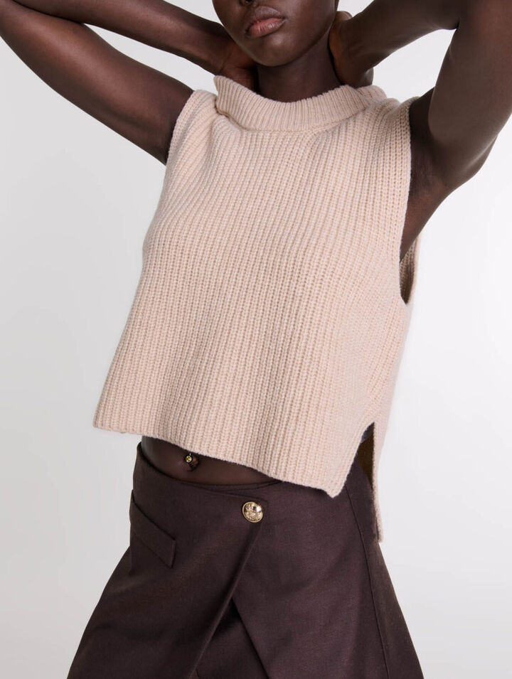 Sleeveless wool jumper