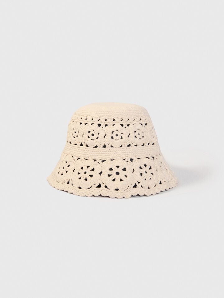 Crochet bucket hat