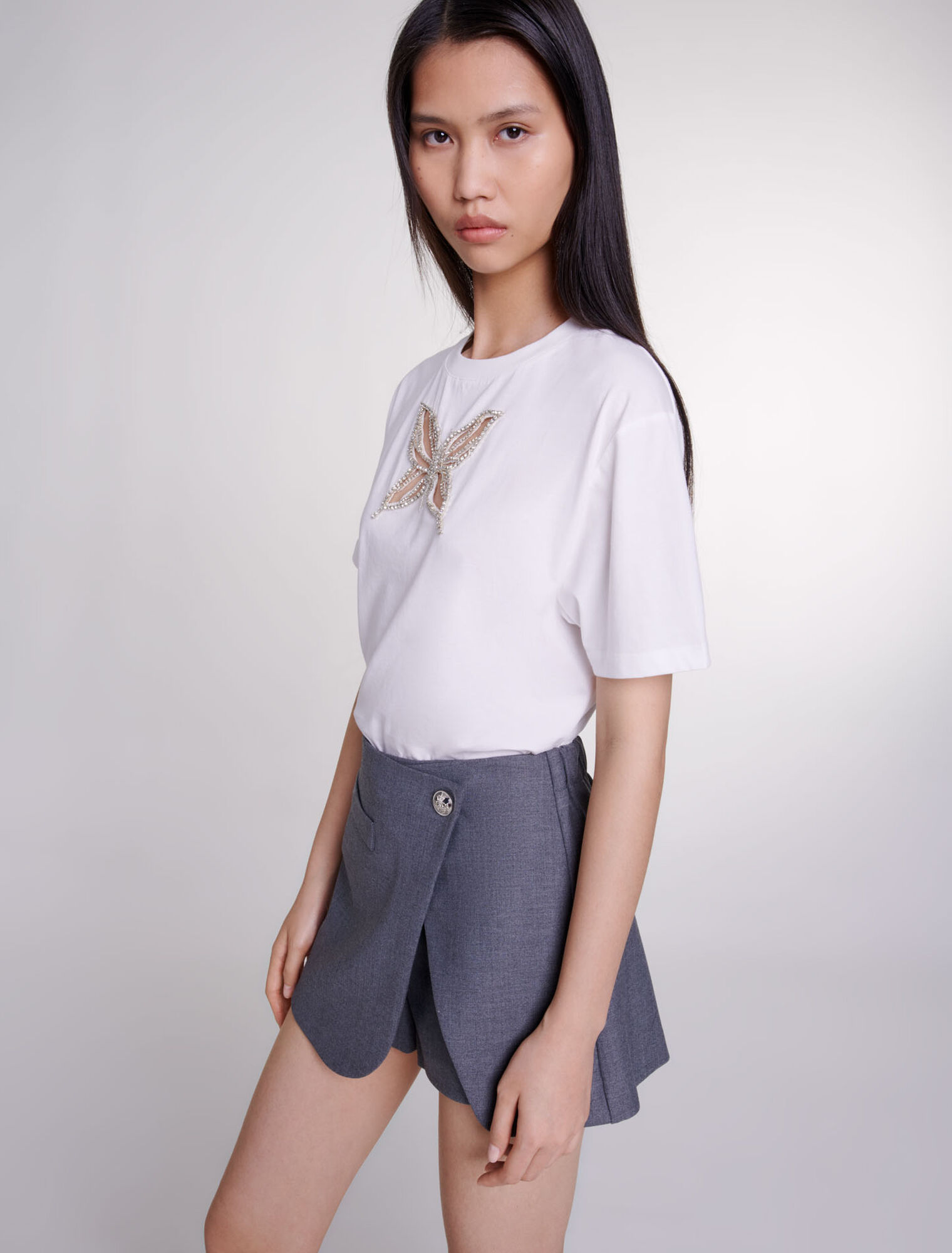 Short wraparound skirt