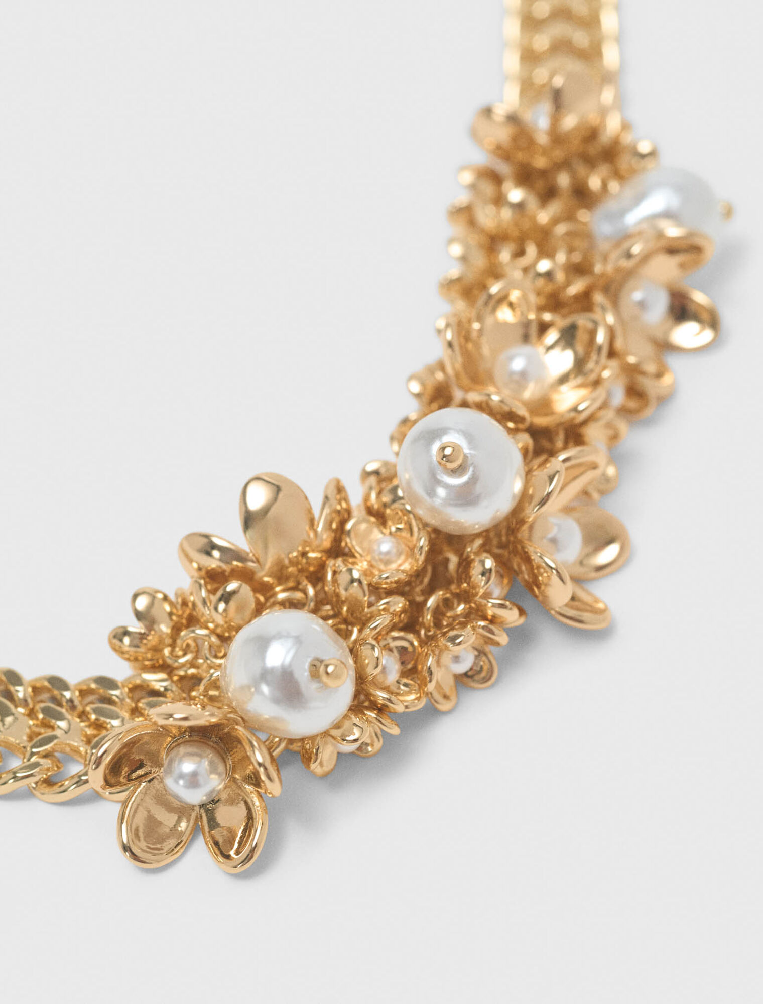 Asymmetric wide chain necklace
