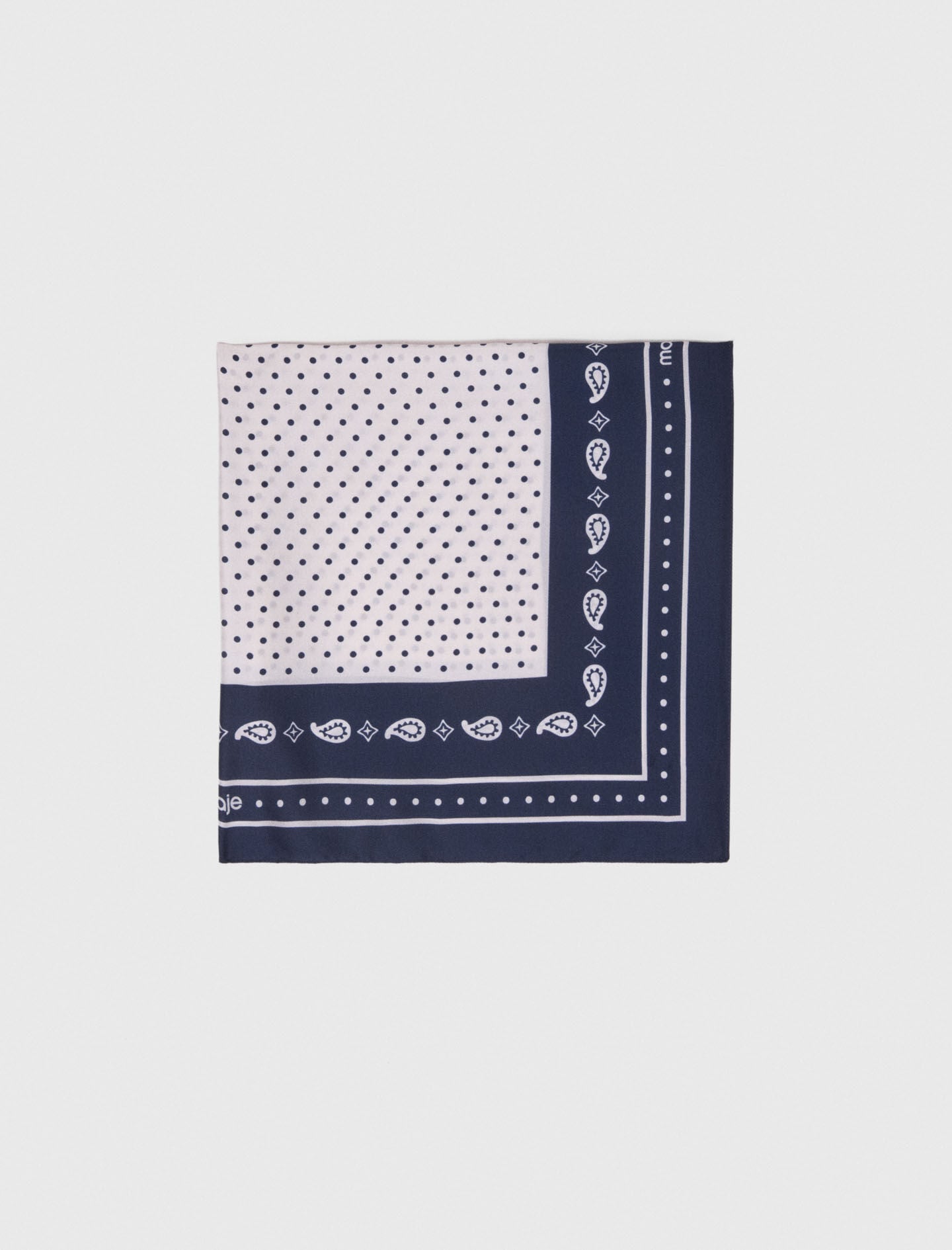 60x60 silk print bandana 10