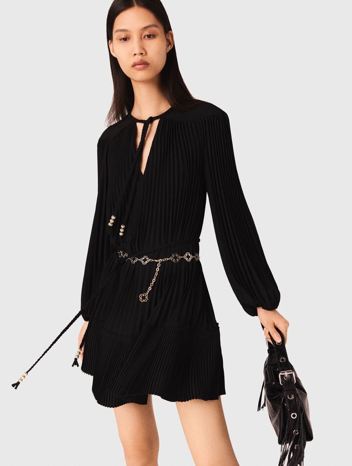 Short pleated dress