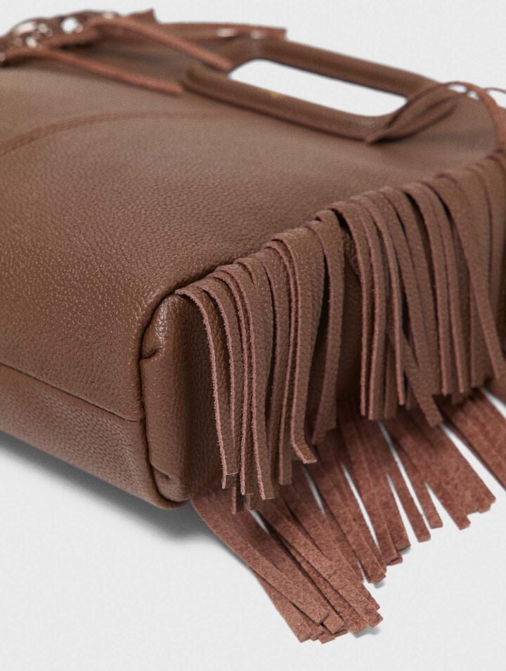 Grained leather M bag
