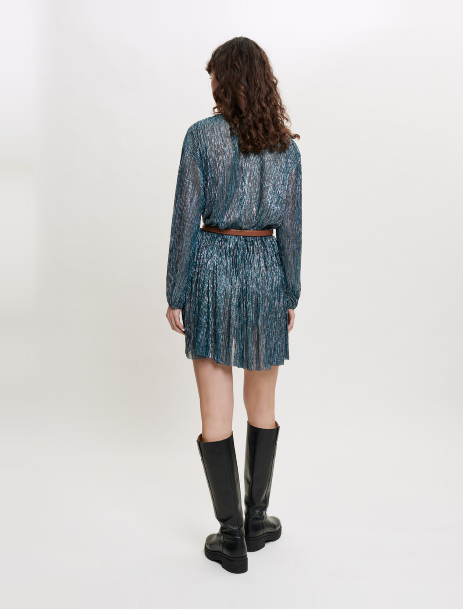 Fully pleated dress with shimmer