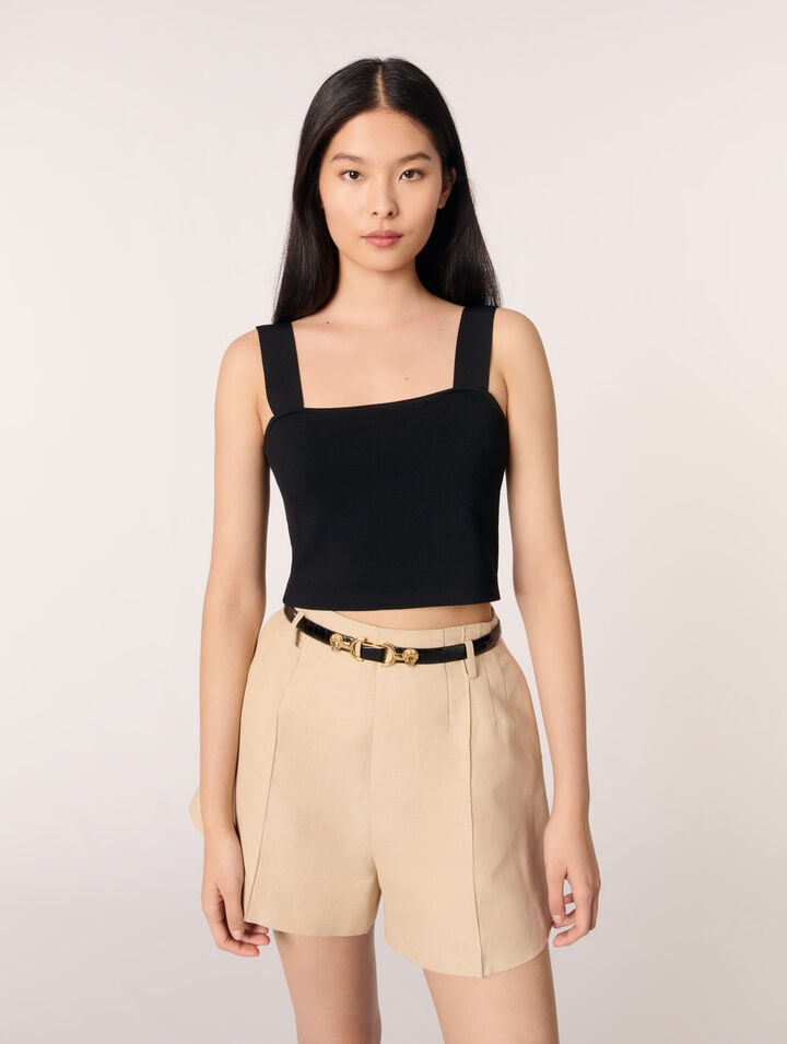 Knitted crop top with straps