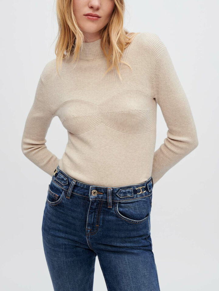 Fitted sweater with cut-outs