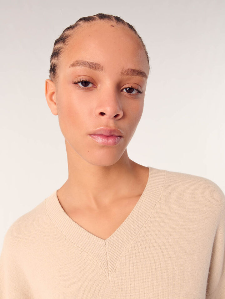 Wool blend V-neck jumper 