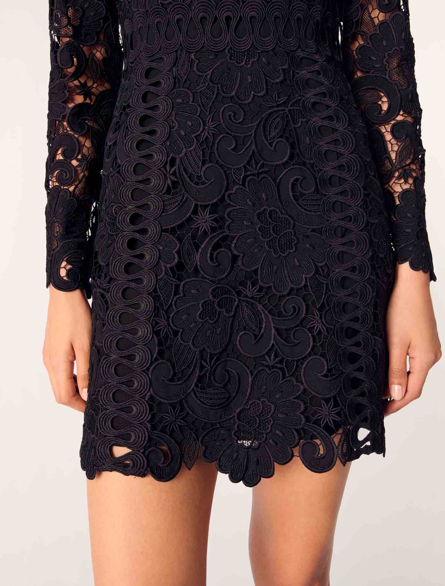 Short guipure dress