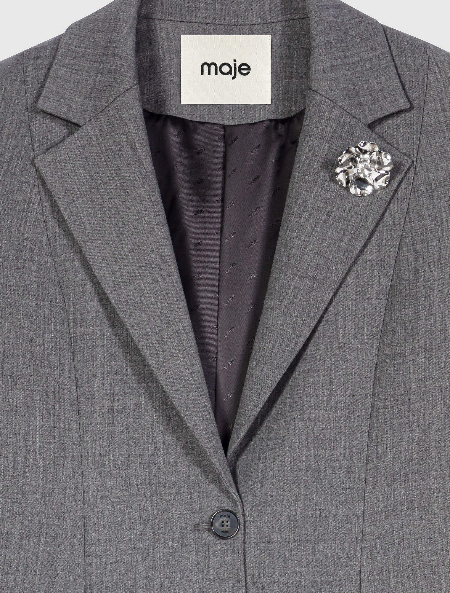 Short Bar-style suit jacket