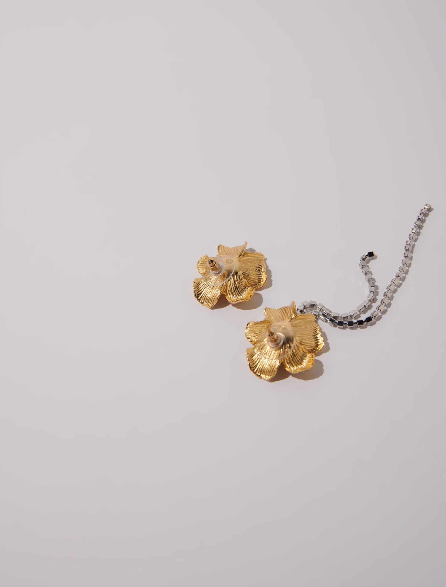 Flower earrings