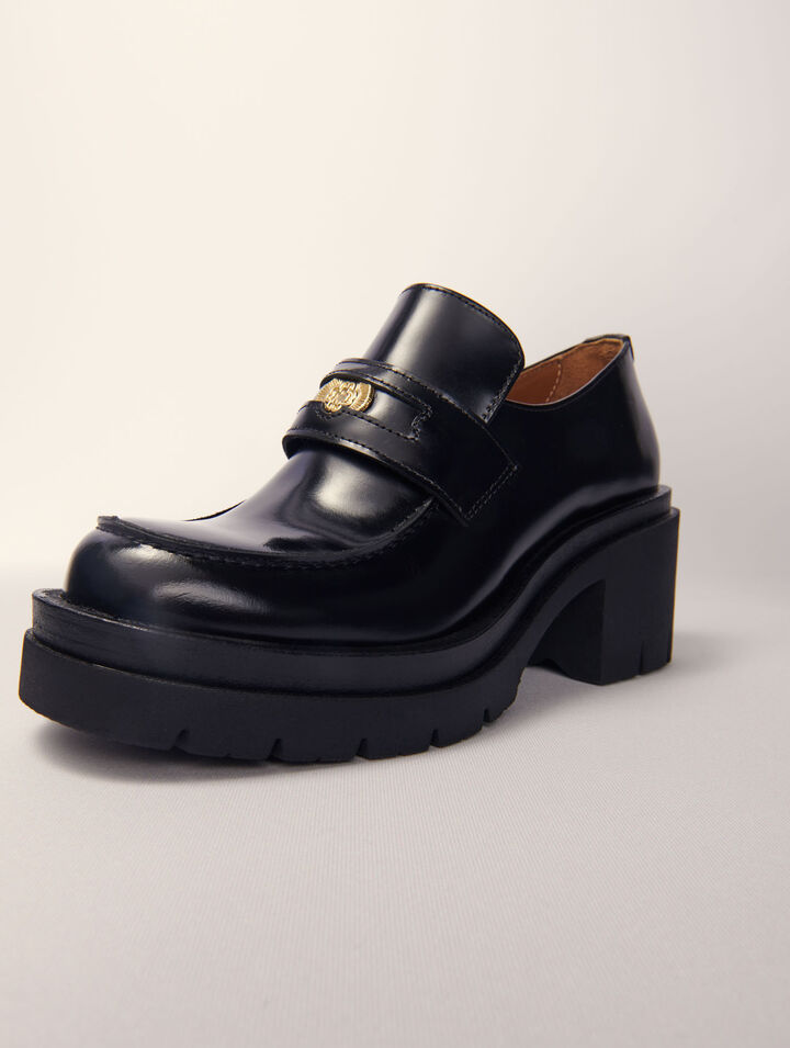 Heeled loafers