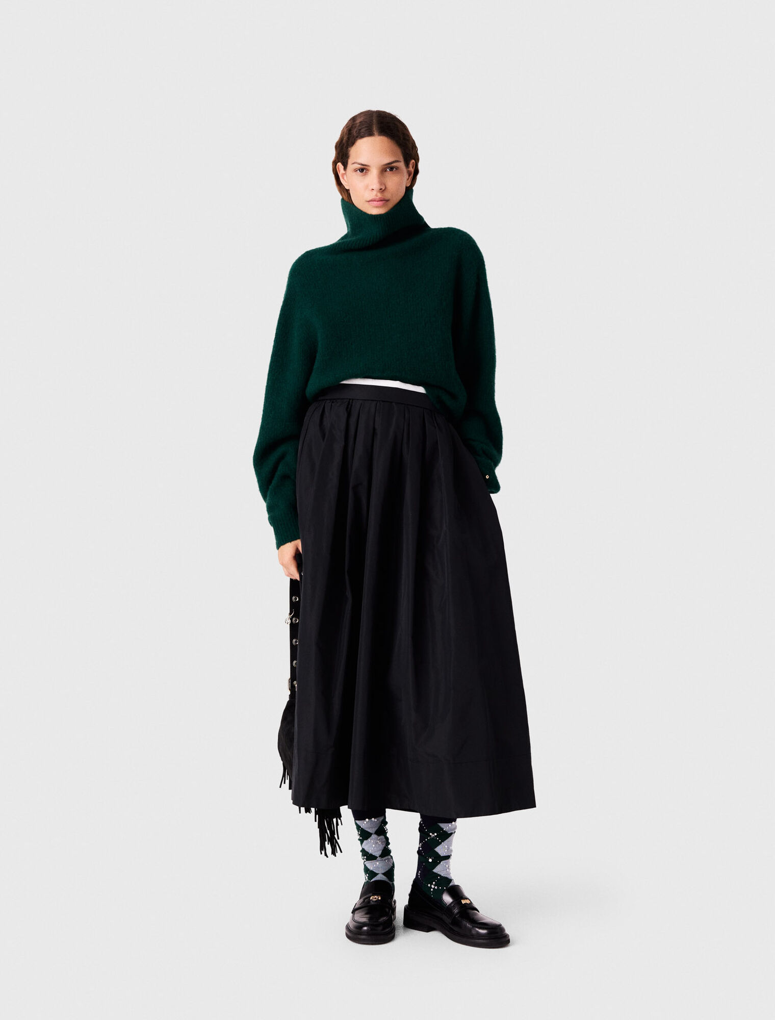 Long skirt with contrast waistband