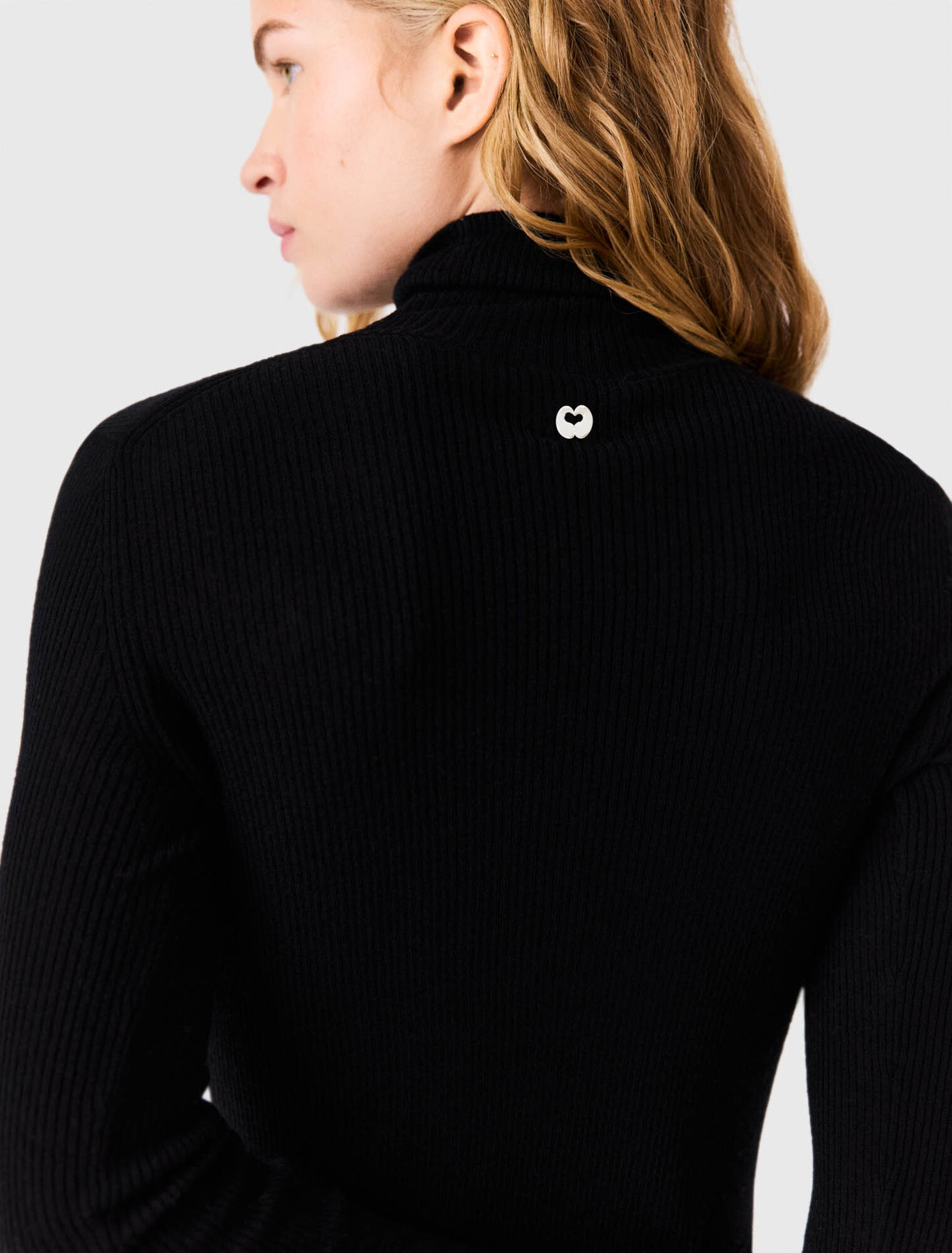 Second-skin high-neck jumper