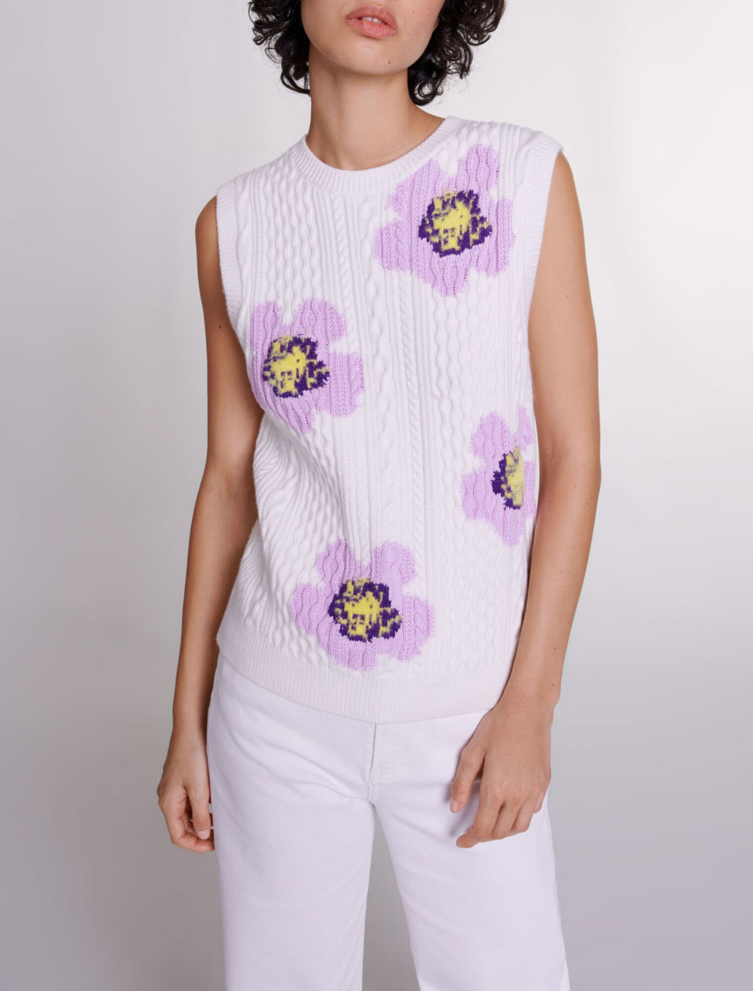 Floral sleeveless jumper