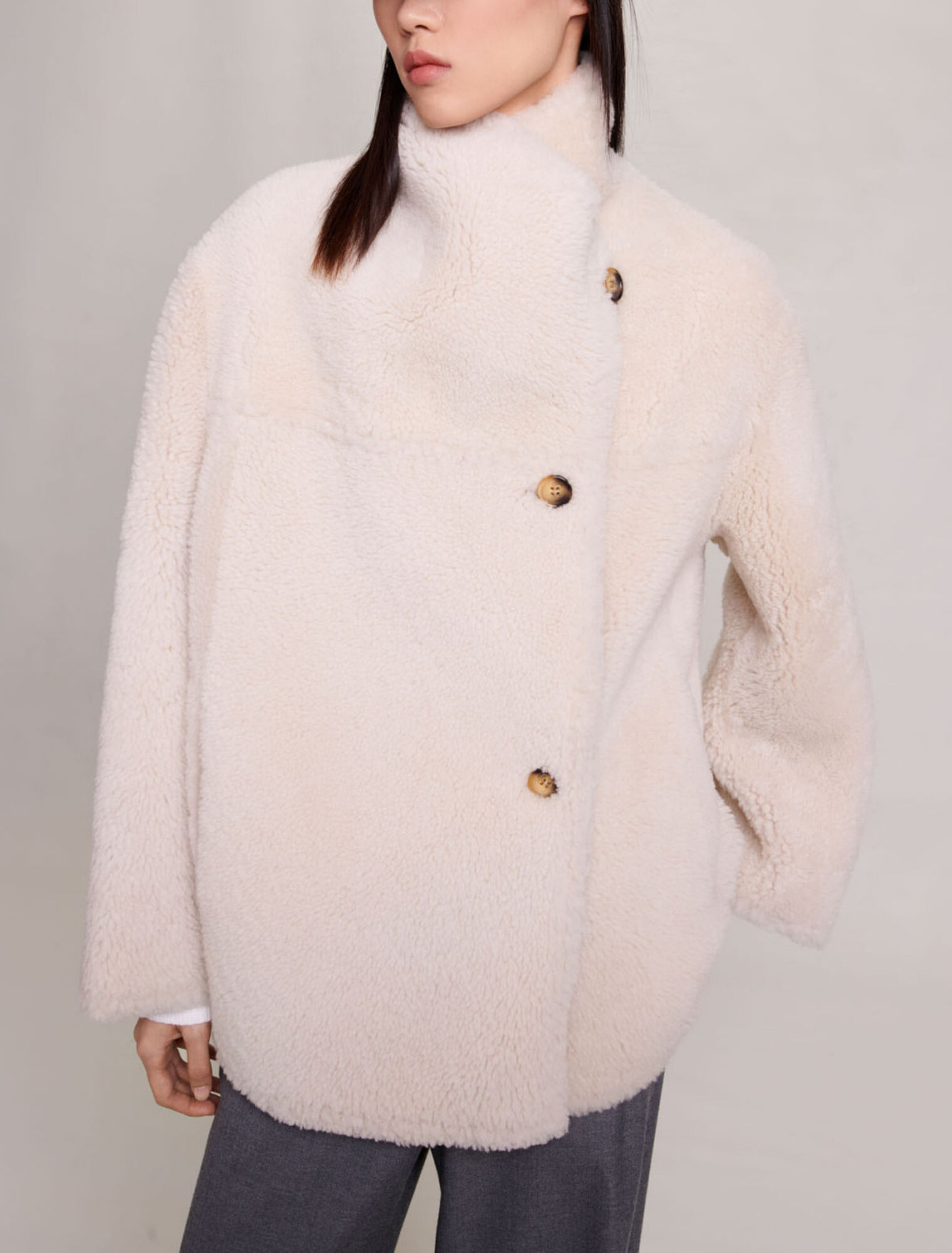 Short reversible coat