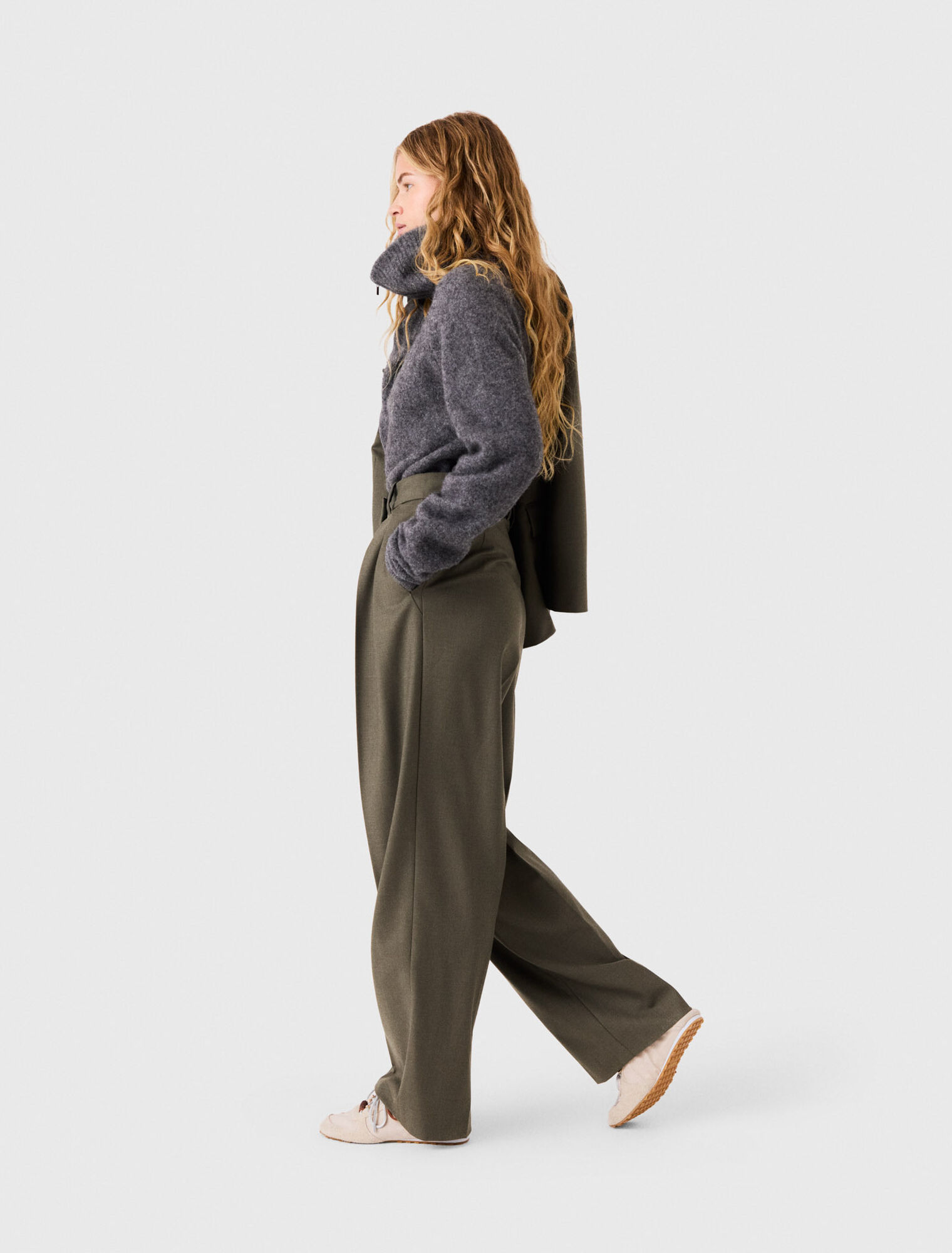 Wide-leg suit trousers with pleats