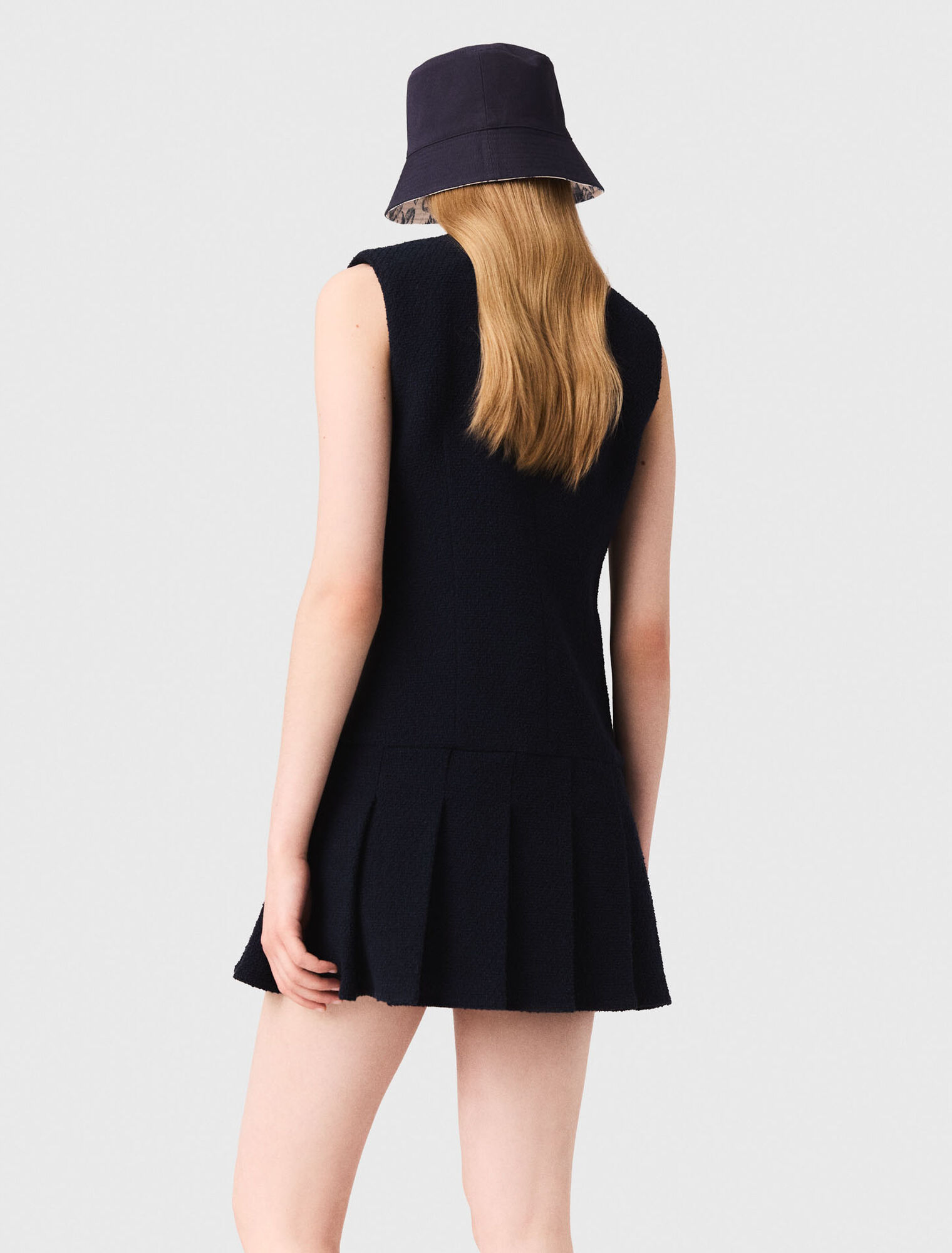 Short tweed dress, removable collar