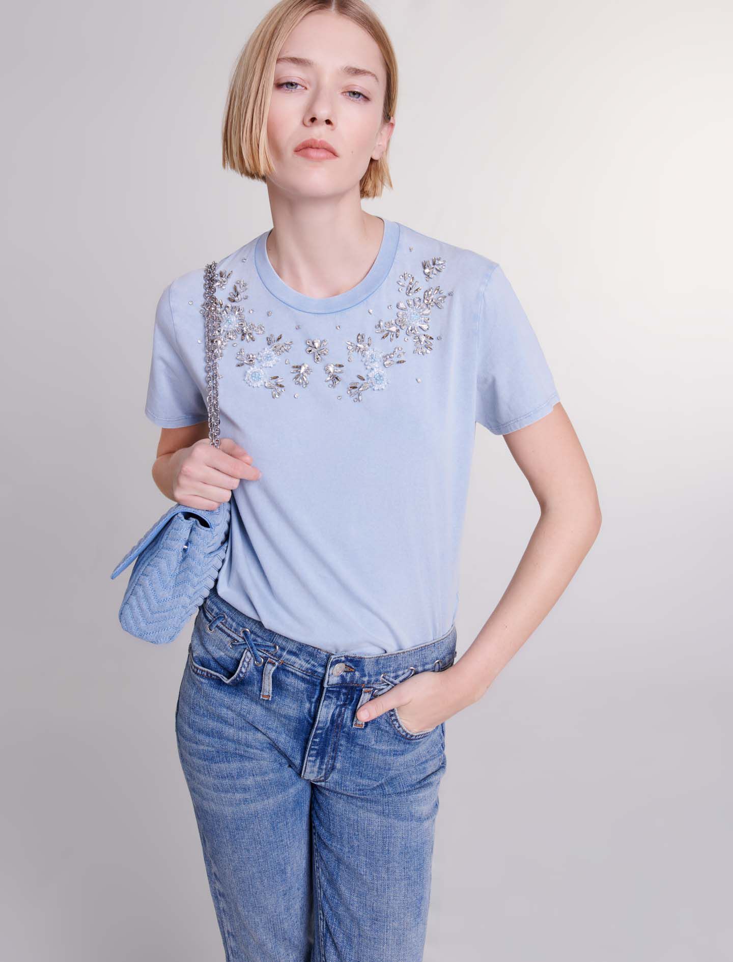 MAJE SILKSCREEN PRINTED JEWELED T-SHIRT Tシャツ(半袖/袖なし)