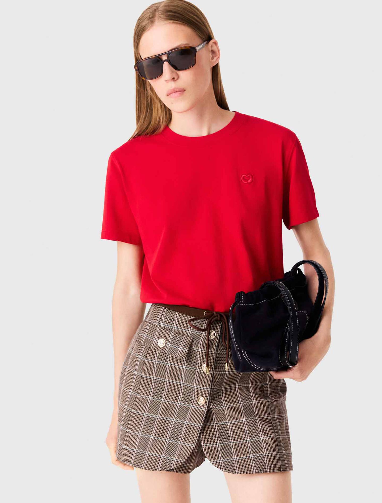 T-shirt with embroidered logo