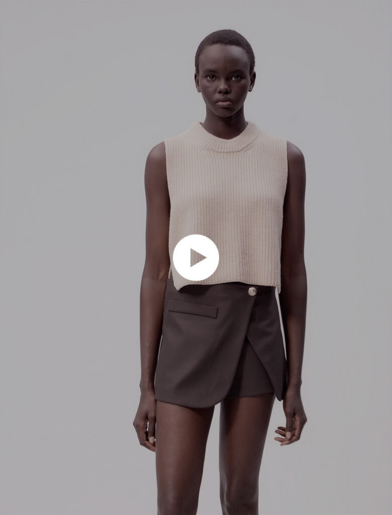 Sleeveless wool jumper online