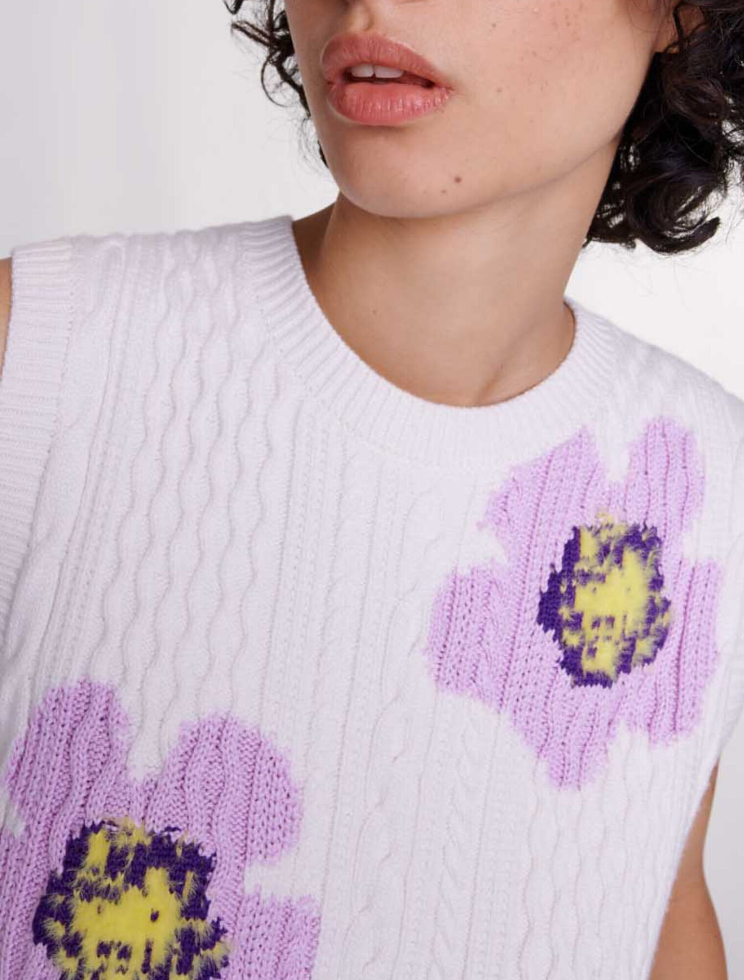 Floral sleeveless jumper